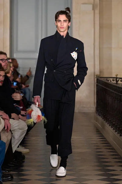 Look 57